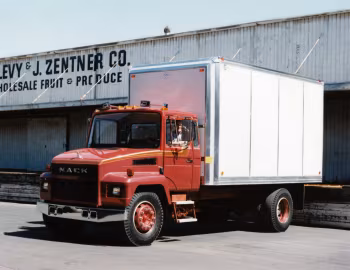 Mack Mid-Liner CS300P '1988–2001