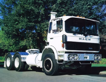 Mack Mid-Liner G260 Tractor [Australia]