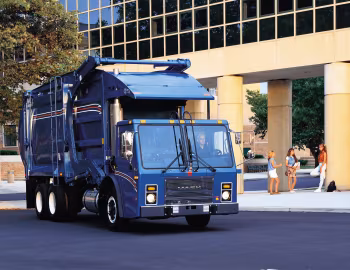 Mack MR McNeilus Refuse Truck