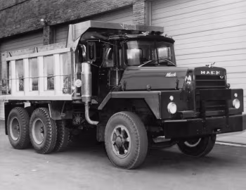Mack RB Montone Dump Truck