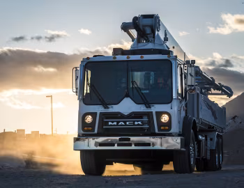 Mack TerraPro 6×4 Concrete Pumper '2013–pr.