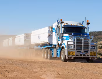 Mack Titan tri-drive rear axle [Australia] '2008–pr.