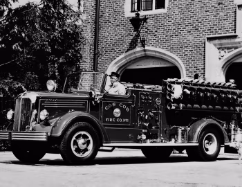 1949 Mack L-serie Type 85 Fire Engine