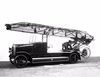 Magirus 3CL mit Drehleiter 25+2 '1920–25