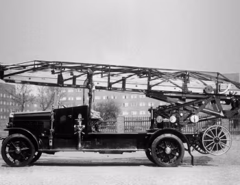 Magirus 3C1L-V135 mit Drehleiter 25+2 '1927
