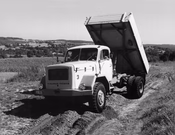 Magirus-Deutz 230 D 16 AK Dreiseitenkipper '1967–71