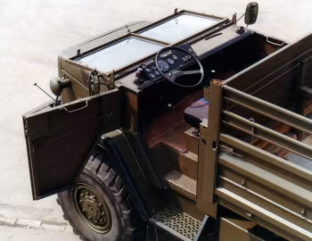 Interior Magirus-Deutz 232 D 16 AL mit offener Fahrerhaus