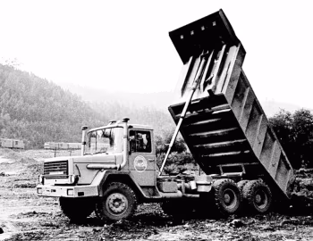 Magirus-Deutz M 290 D 26 K 6×4 Muldenhinterkipper [USSR] '1974–76