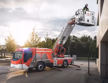 Magirus Drehleiter DLA(K) 23/12 Typ M 32 L-AT '2015–pr.