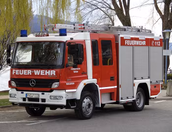 Mercedes-Benz Atego 925 AFE Magirus LF 10/6 '2005–13