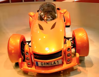 Magna Steyr MILA '2005
