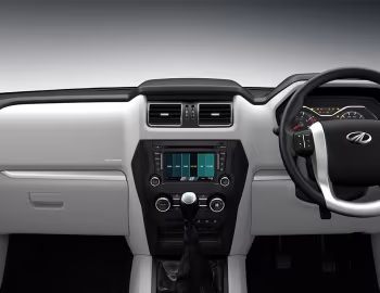 Panneau avant Mahindra Scorpio '09.2014–17