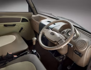 Інтэр'ер Mahindra Supro Van '10.2015–н.ч.