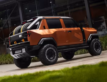 Mahindra Vision SXT '08.2025