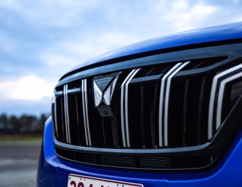 Mahindra XUV700 [Australia] '2023–pr.