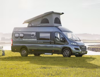 2017–21 Malibu Van Charming '2016–21