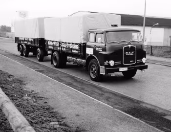 MAN 10.212 F Pritschenwagen '1963–65