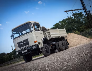 MAN 26.361 DFAK Meiller Dreiseitenkipper (Typ 509) '1983–88