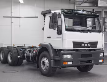 MAN CLA 31.300 Chassis Cab [LHD] '2016–18