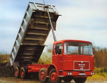 MAN 30.240 VFRK [UK-spec] (F8 Typ 511) '12.1976–12.1984