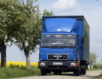 MAN L 2000 LLC '1993–2000