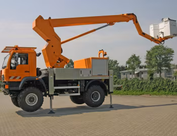 MAN 18.280 4×4 mit Hubarbeitsbühne Ruthmann T270 (LE 2000) '2001–06
