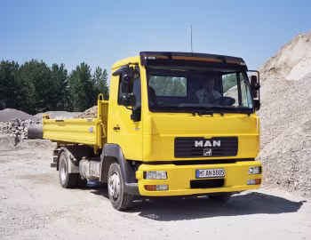 MAN 8.180 Meiller Dreiseitenkipper (LE 2000) '2001–06