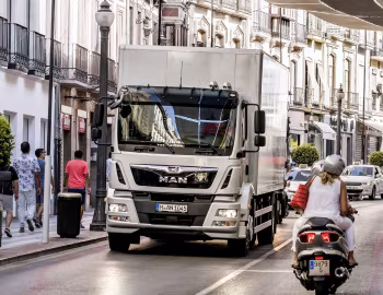 MAN TGM 18.320 Kofferwagen '2017–20