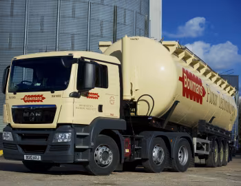 MAN TGS 24.440 6×2 BLS L-Cab Tractor [UK-spec] '10.2007–12