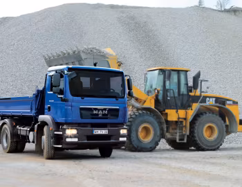 Caterpillar 966G, MAN TGM 18.280 tipper