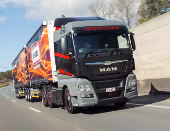 MAN TGX 26.560 BLS 6×4 XLX tractor [Australia] '2015–17
