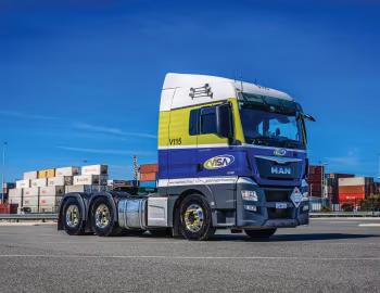 MAN TGX 26.560 BLS 6×4 XLX tractor [Australia] '2015–17