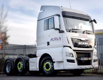 MAN TGX 26.440 EfficientLine 2 6×2 BLS XLX [UK-spec] '2014–16