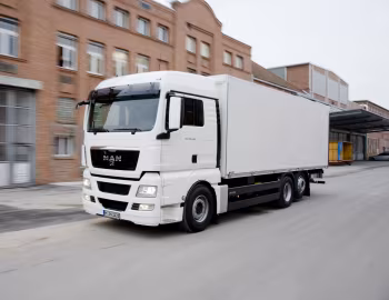 MAN TGX 26.440 6×2 XLX mit Korten Kofferaufbau '2007–12