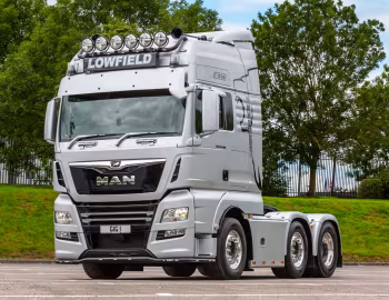 MAN TGX 26.580 tractor [UK-spec] '2016–20