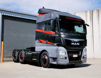 MAN TGX 26.560 BLS 6×4 XLX tractor [Australia] '2015–17