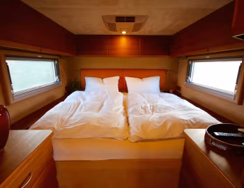 Interior Unicat MD79h MAN TGS 33.540 6×6 '2018–pr.