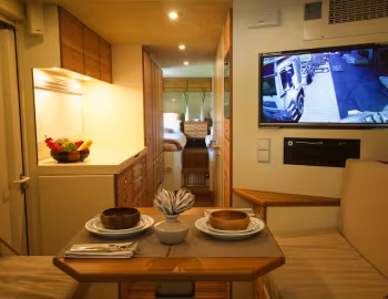 Interior Unicat MD77h MAN TGS 33.540 6×6 '2017–19