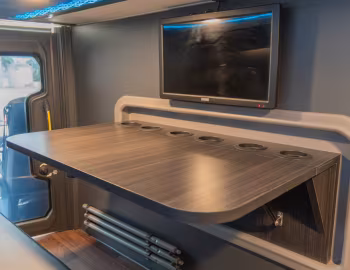 Interior Volvo B150R 8×2 Marcopolo Paradiso 1800 DD (G8) '08.2024