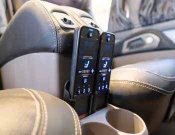 Interior Volvo 6×2 Marcopolo Paradiso 1800 DD "450000th" [Peru] (G8) '12.2021