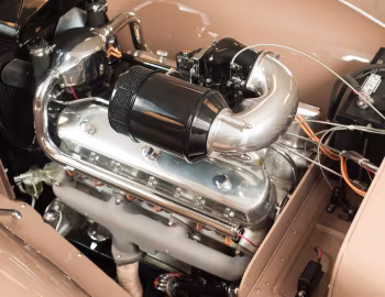 Under the hood Marmon HCM V12 '1932