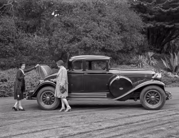 1930 Marmon Big Eight Coupe
