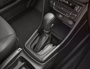 Интерьер Maruti Suzuki Vitara Brezza '2020–22