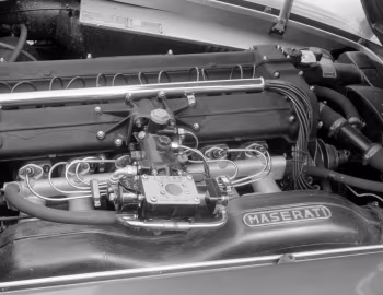 Sous la capuche Maserati 3500 GTi Coupé [UK-spec] (AM101) '1962–64