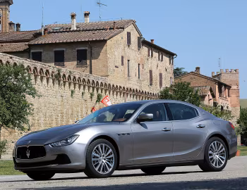 Maserati Ghibli '2013–17