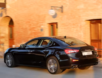 Maserati Ghibli '2013–17