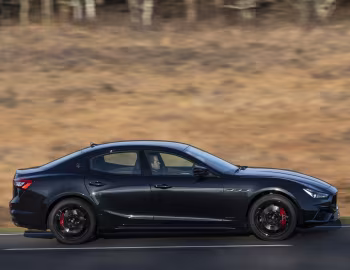 Maserati Ghibli GranSport "Nerissimo Edition" [UK-spec] '2018–20