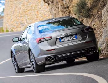 Maserati Ghibli Hybrid GranLusso (M157) '2020–21