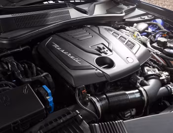 Sous la capuche Maserati Ghibli Hybrid GranSport (M157) '2020–21