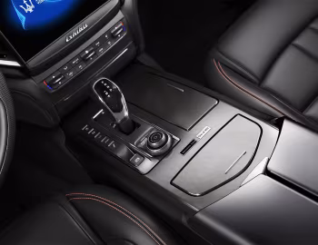 Intérieur 2017 Maserati Ghibli "Nerissimo" [North America] (M157) '2017